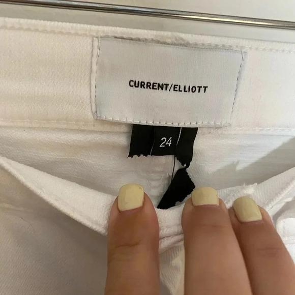 Current/Elliott White Stiletto Cut Jeans - Picture 7 of 9